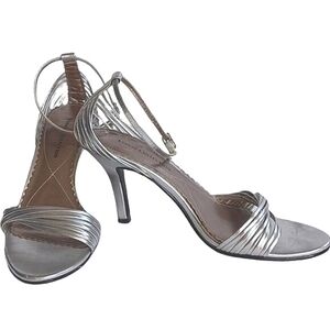 Vianni Collection Silver Leather Strappy Heels- Sz. 7